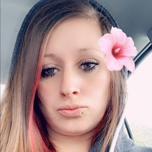 Meet your Posher, Victoria